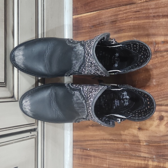 Circle G Boots - Picture 5 of 16